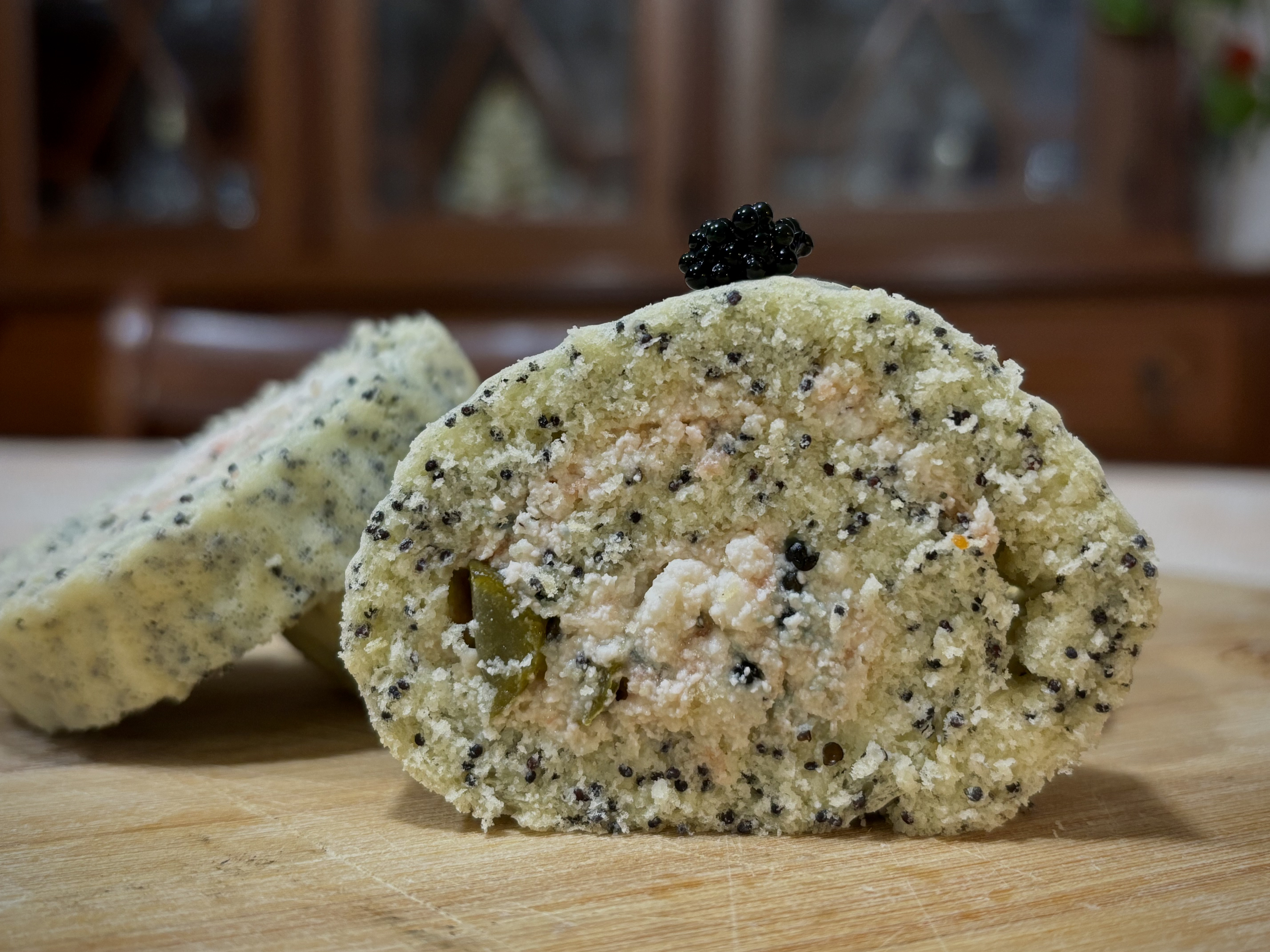 Poppy seed rolls