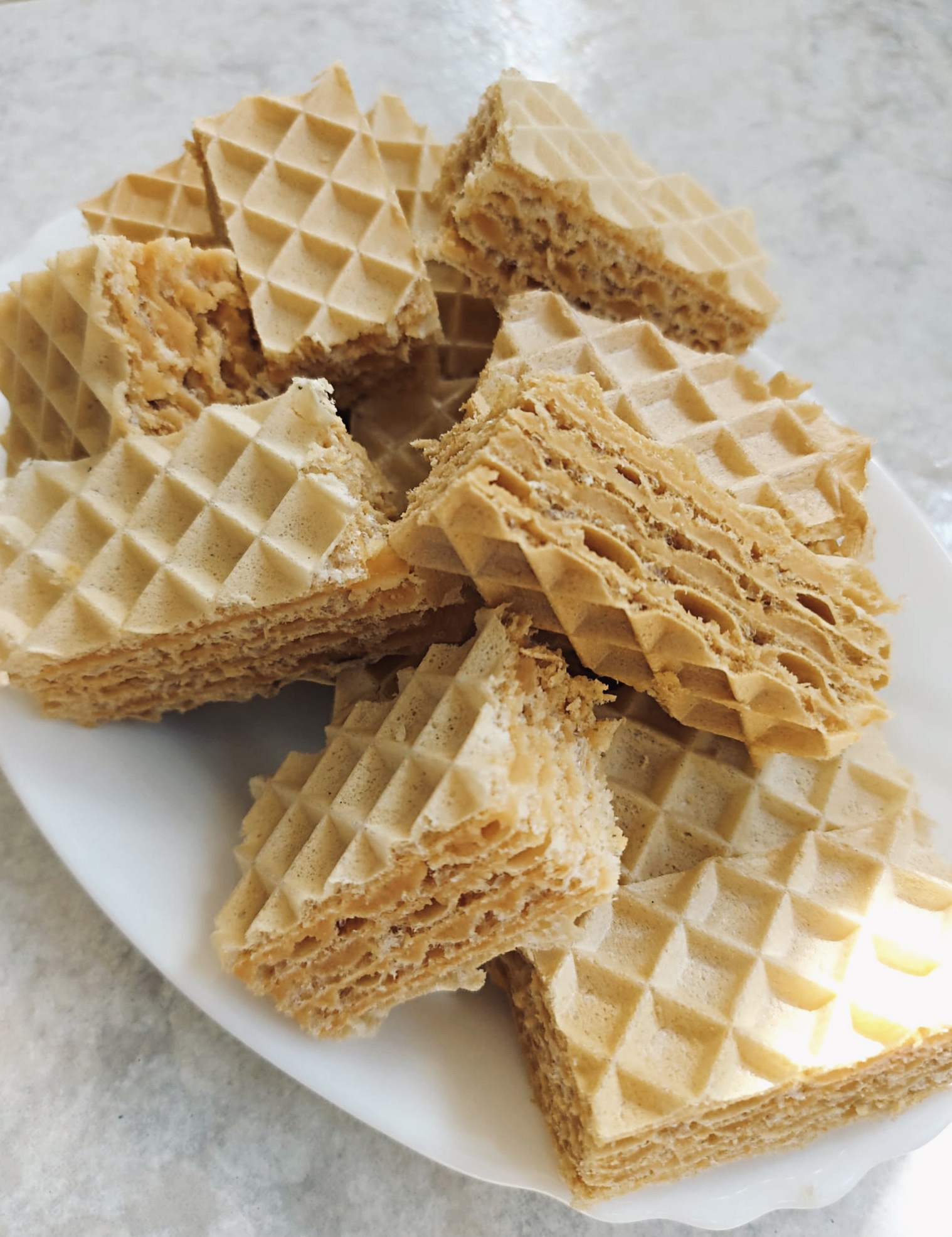 Caramel wafers